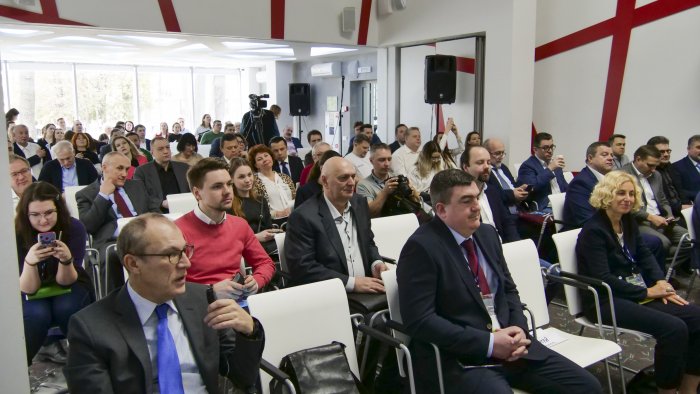 На площадке технопарка «Калибр» состоялся Cluster talk «Инновационная Москва: вызовы времени»