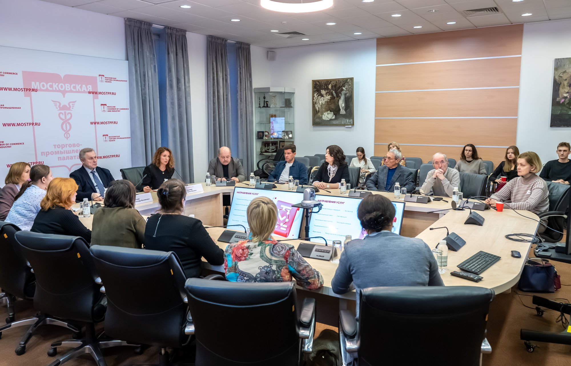 Встреча в рамках проекта «Кофе на Петровке» объединила предпринимателей Хамовников Встреча в рамках проекта «Кофе на Петровке» объединила предпринимателей Хамовников