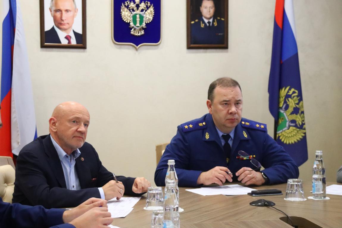 Прокуратура, Бизнес-омбудсмен и МТПП совместно провели прием предпринимателей