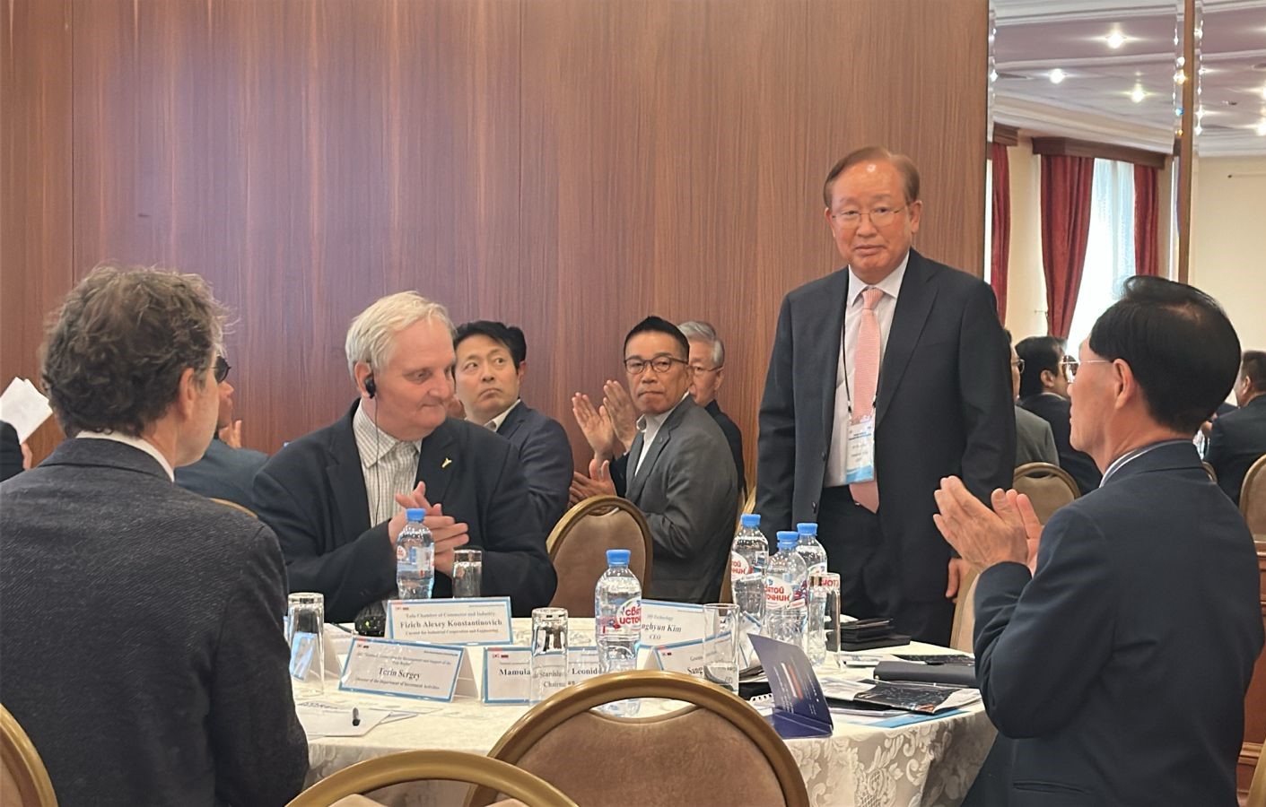 Москва и Хвасон (Южная Корея) нацелены на расширение сотрудничества в различных отраслях экономики