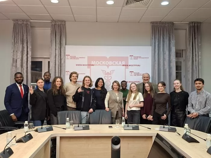 «От первого лица»: истории, за которыми стоят реальные люди и их бизнес