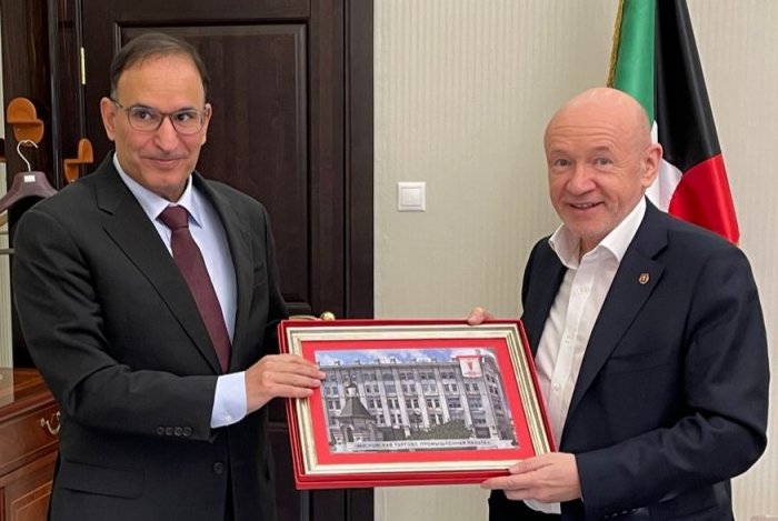 The MCCIs President, Mr. Vladimir Platonov, paid a business visit to the Embassy of Kuwait.