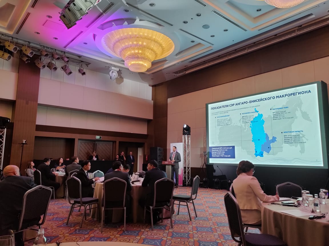 Владимир Платонов представил на ВЭФ опыт МТПП по развитию ВЭД и межрегиональных экономических связей