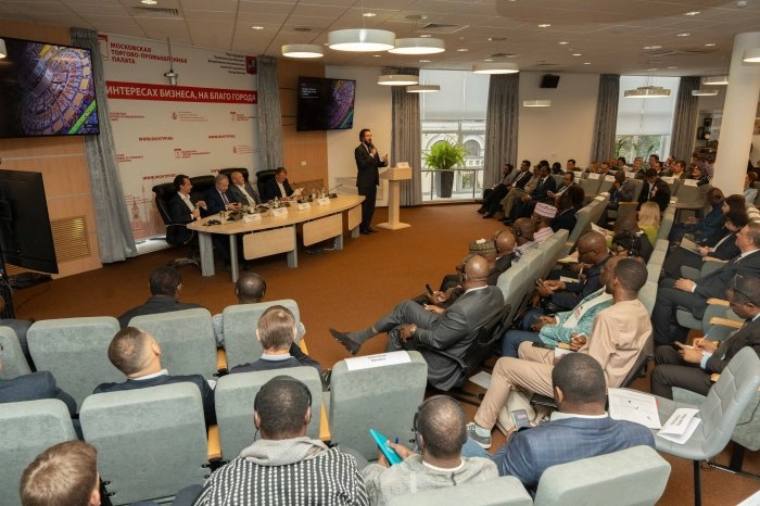 African ambassadors meet with Moscow entrepreneurs 