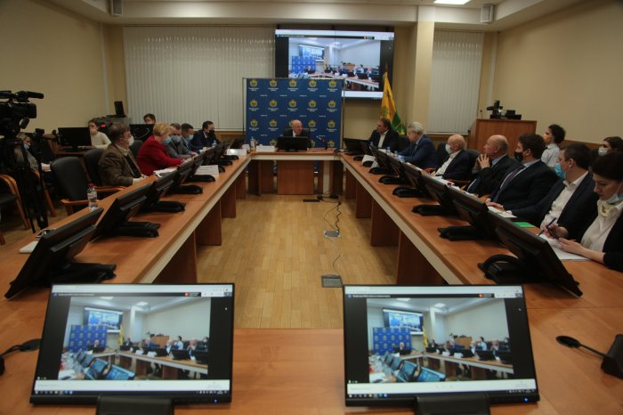 Владимир Платонов представил позицию Палаты по совершенствованию взаимодействия промышленности и банков
