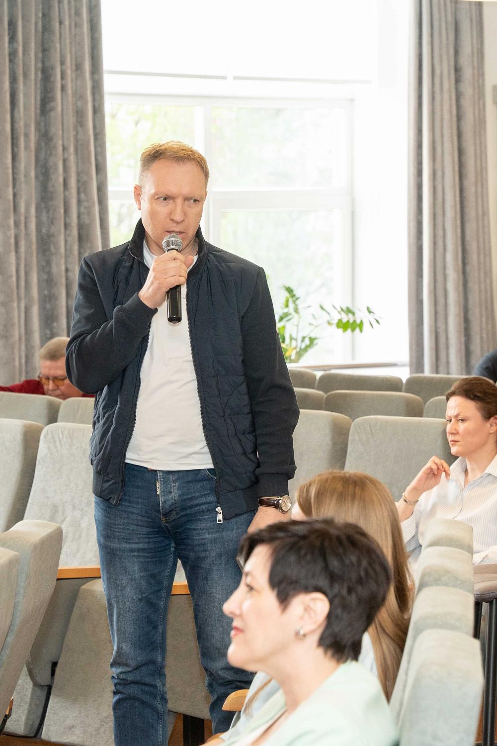 Форсайт-сессия для новых членов Палаты