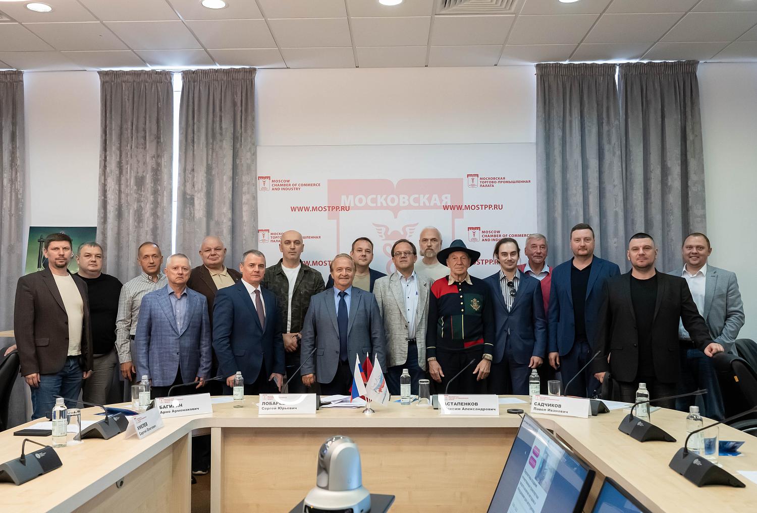 От кустарного производства к массовому выпуску – эксперты МТПП обсудили будущее отечественных автодомов