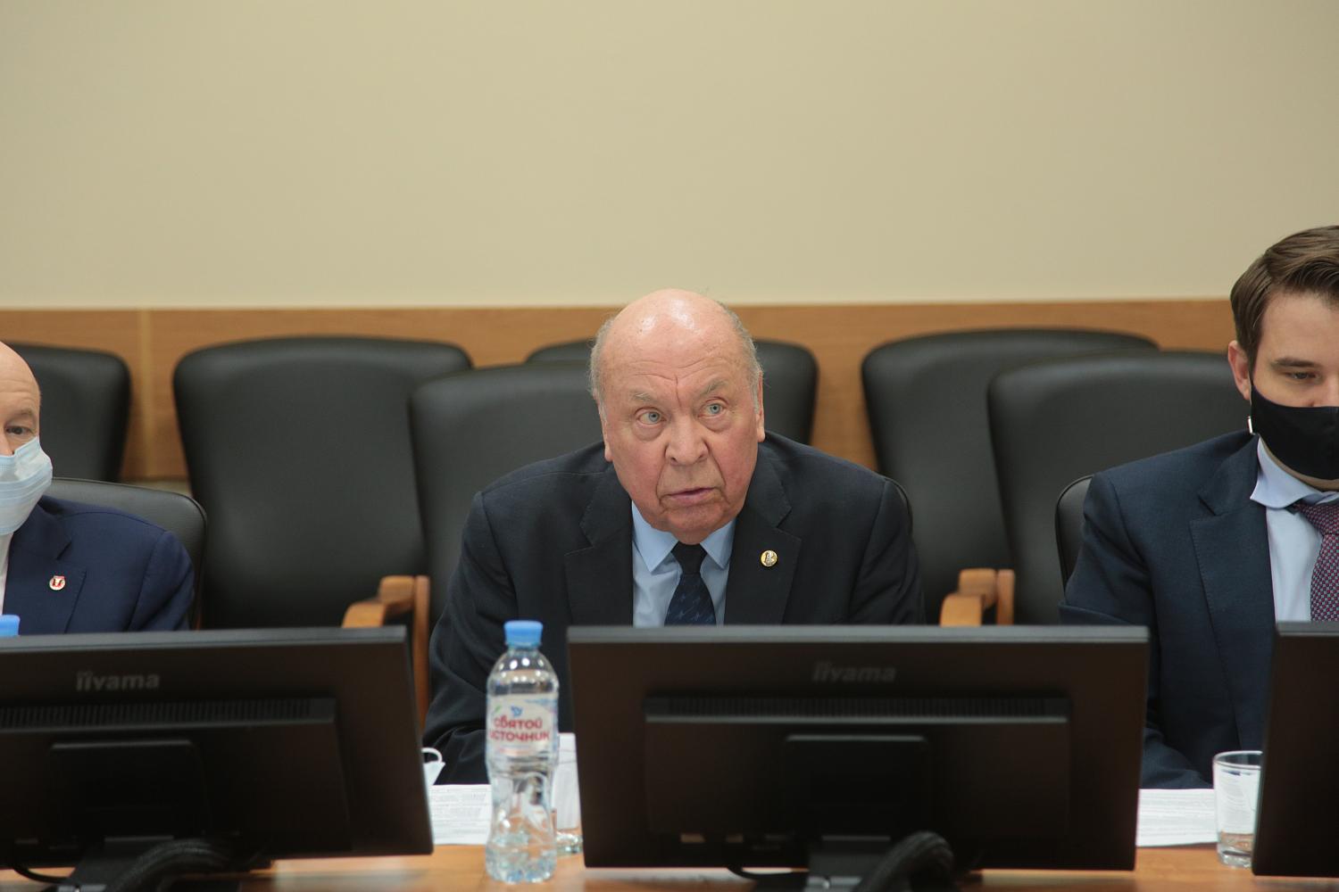 Владимир Платонов представил позицию Палаты по совершенствованию взаимодействия промышленности и банков
