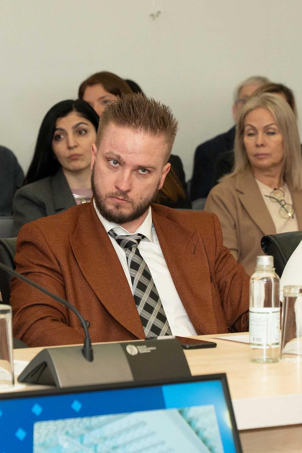 Эксперты анализируют возможности масштабирования бизнеса через комьюнити