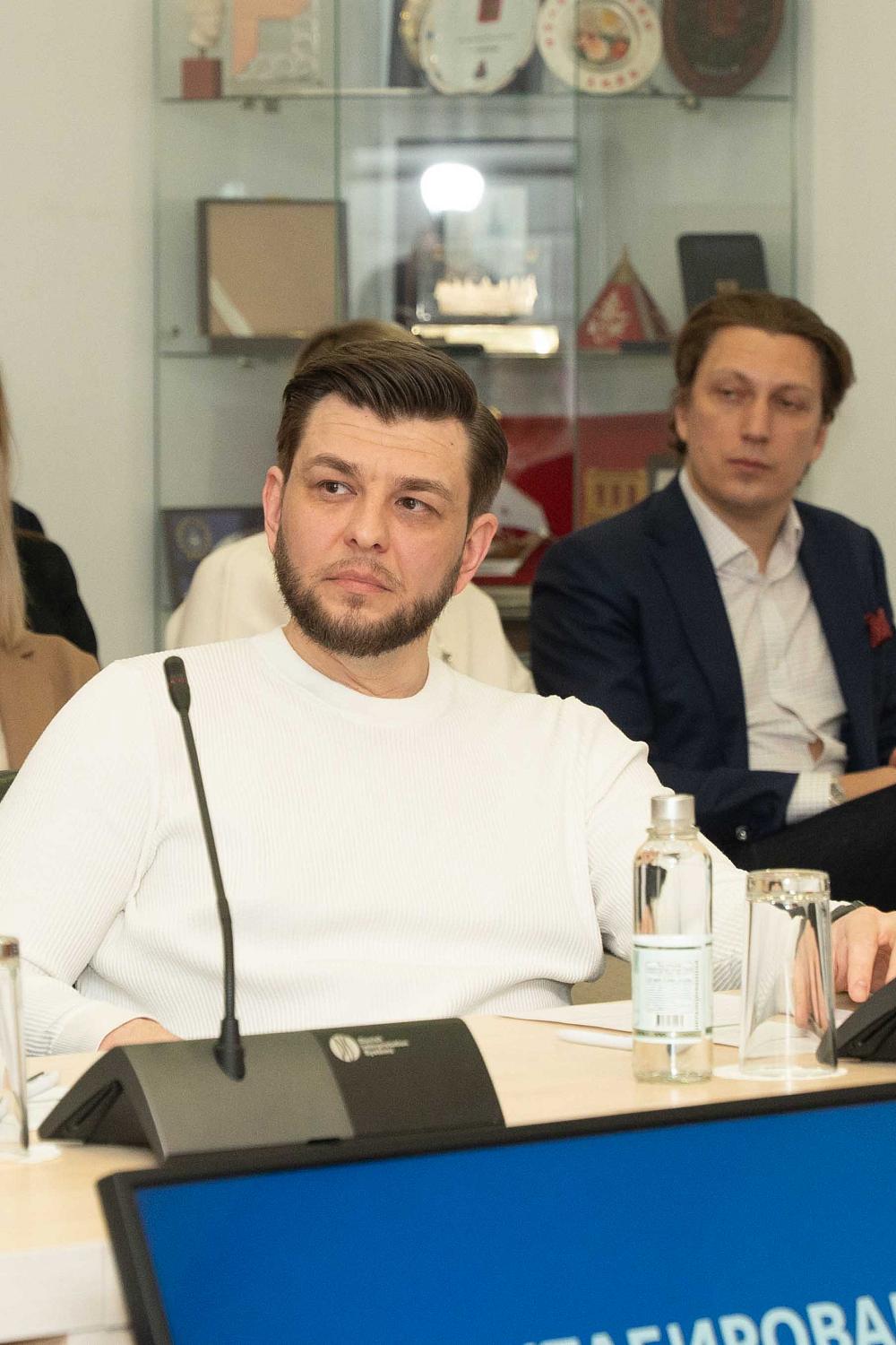 Эксперты анализируют возможности масштабирования бизнеса через комьюнити