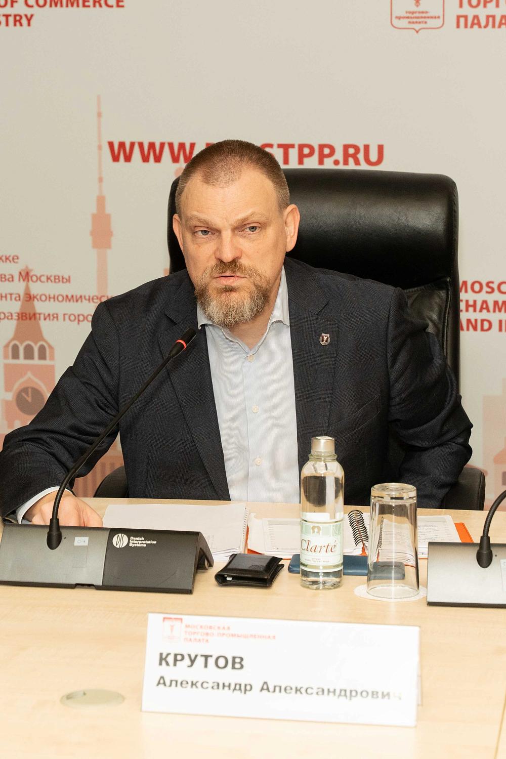 За «Кофе на Петровке» эксперты обсудили проблемы становления фондового рынка РФ