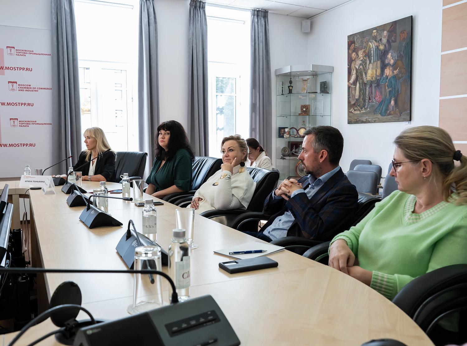 Как платить налоги без штрафов и разбирательств? В МТПП обсудили ход налоговой реформы 