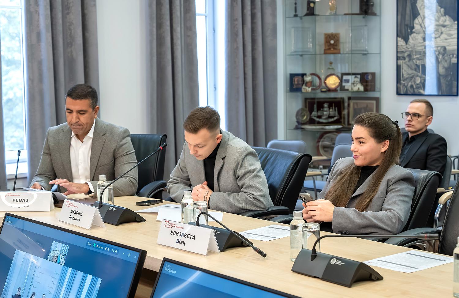 Электронная коммерция 2025: тренды, вызовы, решения