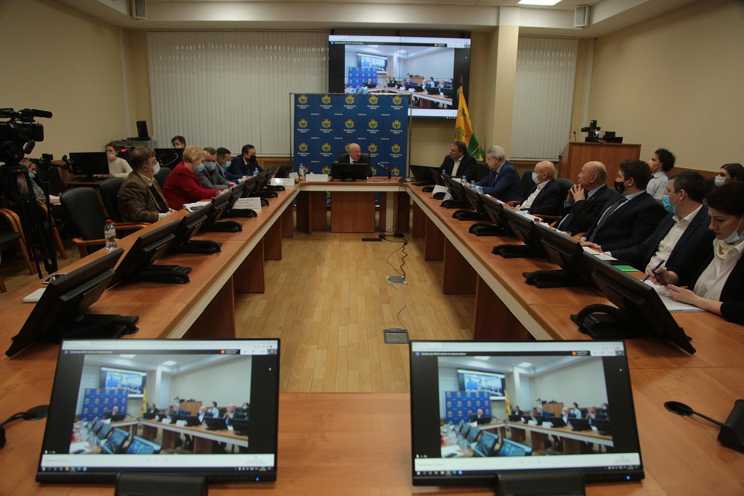 Владимир Платонов представил позицию Палаты по совершенствованию взаимодействия промышленности и банков