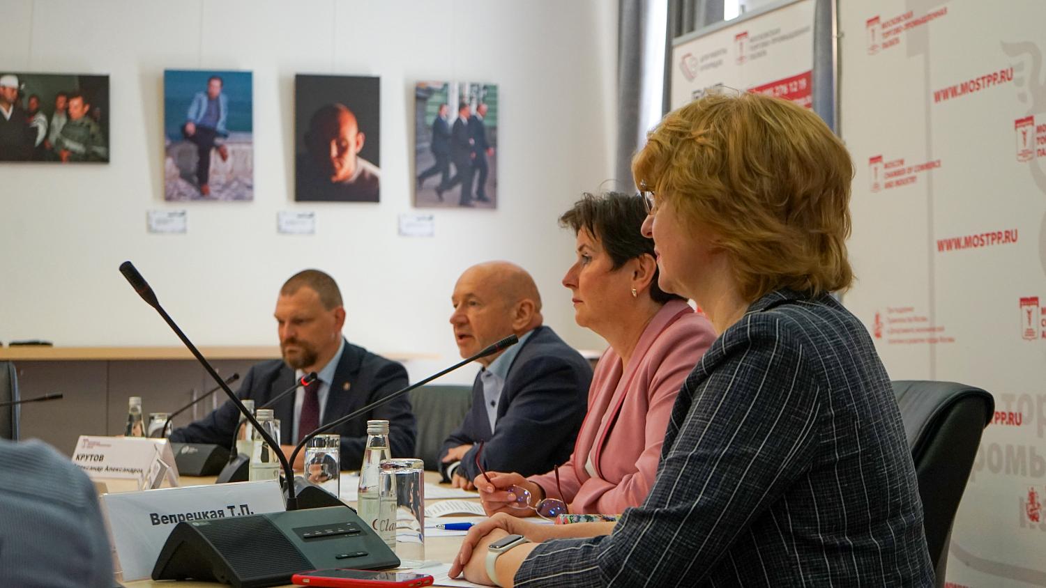 Комитет по ЖКХ будет продвигать лучшие практики управления многоквартирными домами