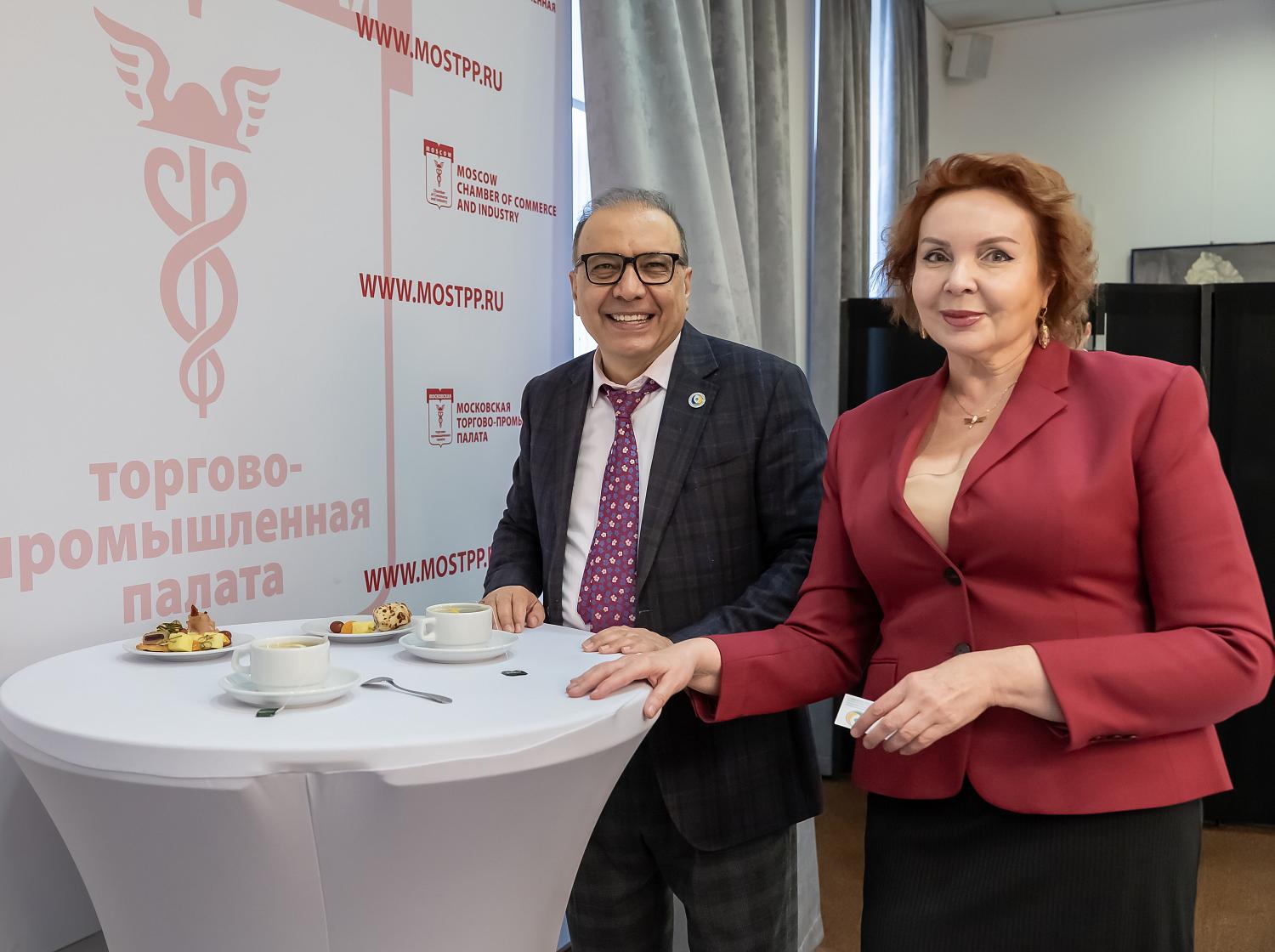 Офис в Эмиратах открывает большие возможности