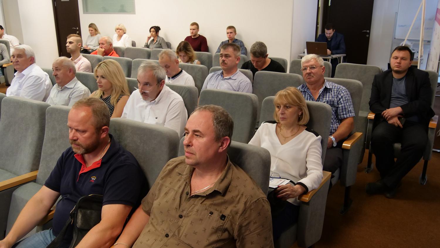 На площадке МТПП предприниматели ЮВАО обсудили проблемы бизнеса с представителями исполнительной власти города 