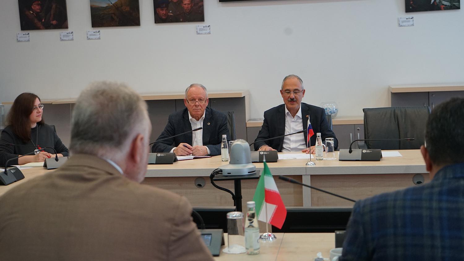 A delegation from the Islamic Republic of Iran visited the Moscow Chamber of Commerce and Industry