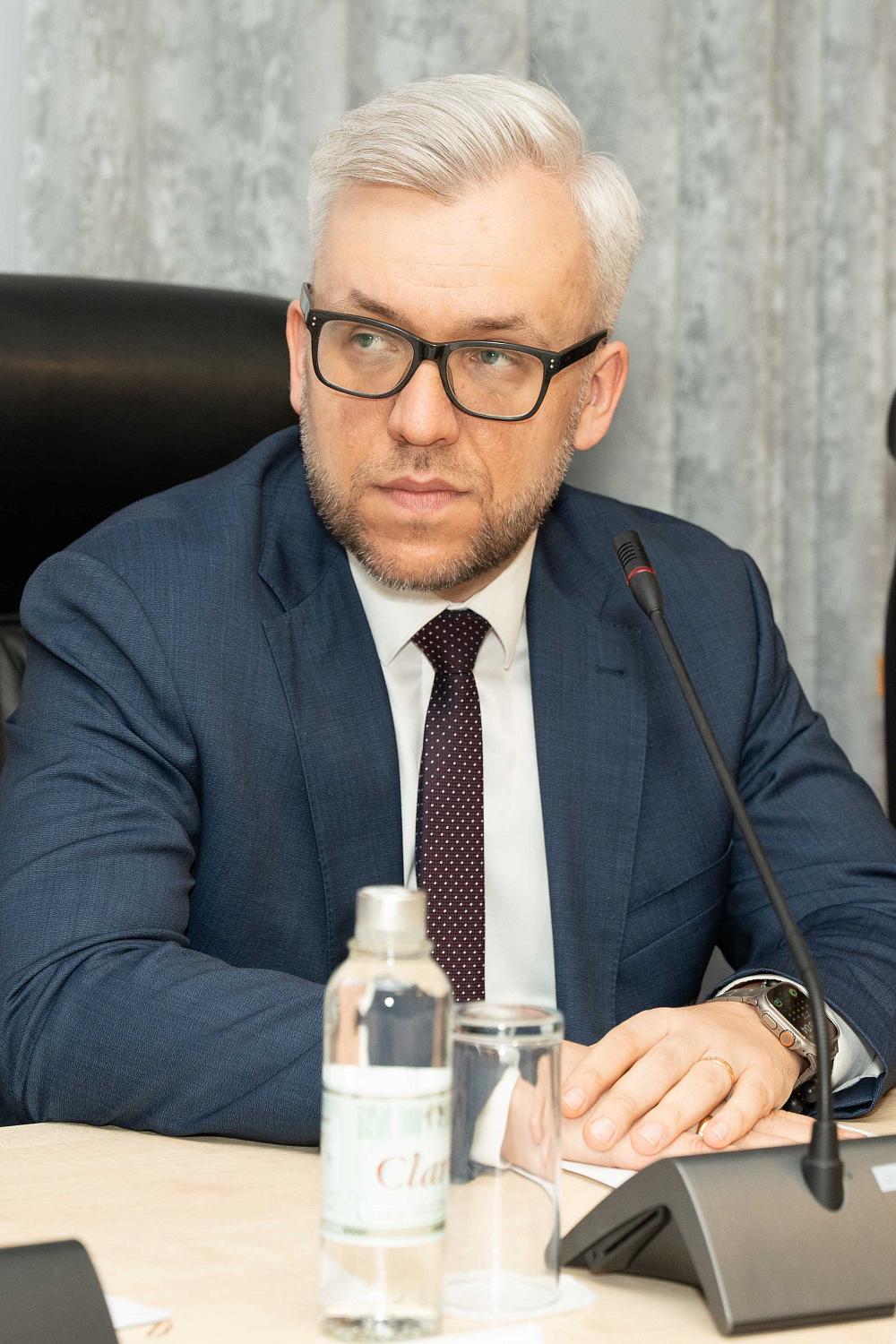 Медиаторы и нотариусы хотят лучше понимать друг друга