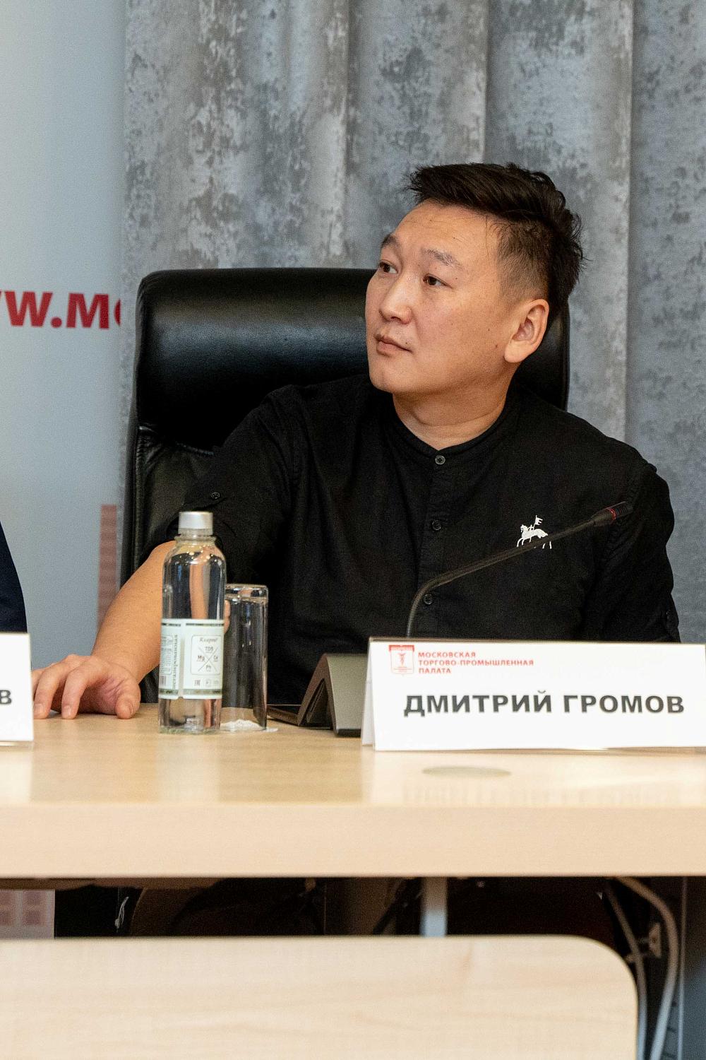 В центре внимания бизнесменов, чиновников и ученых – речные круизы