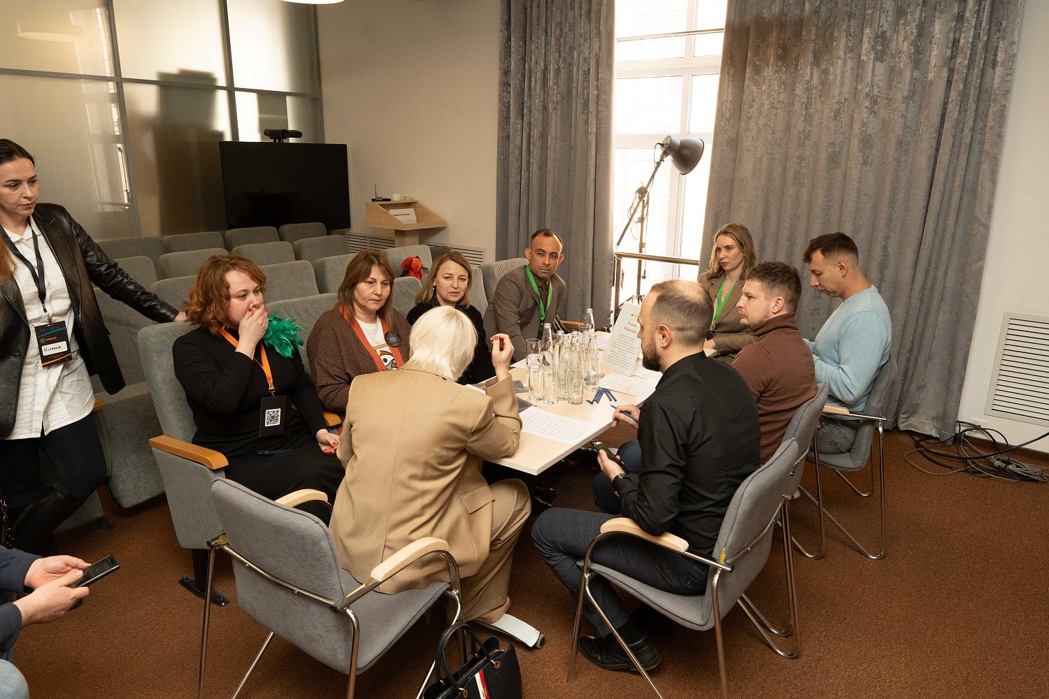 Предприниматели собрались, чтобы узнать о налогах, амнистии и судебной практике