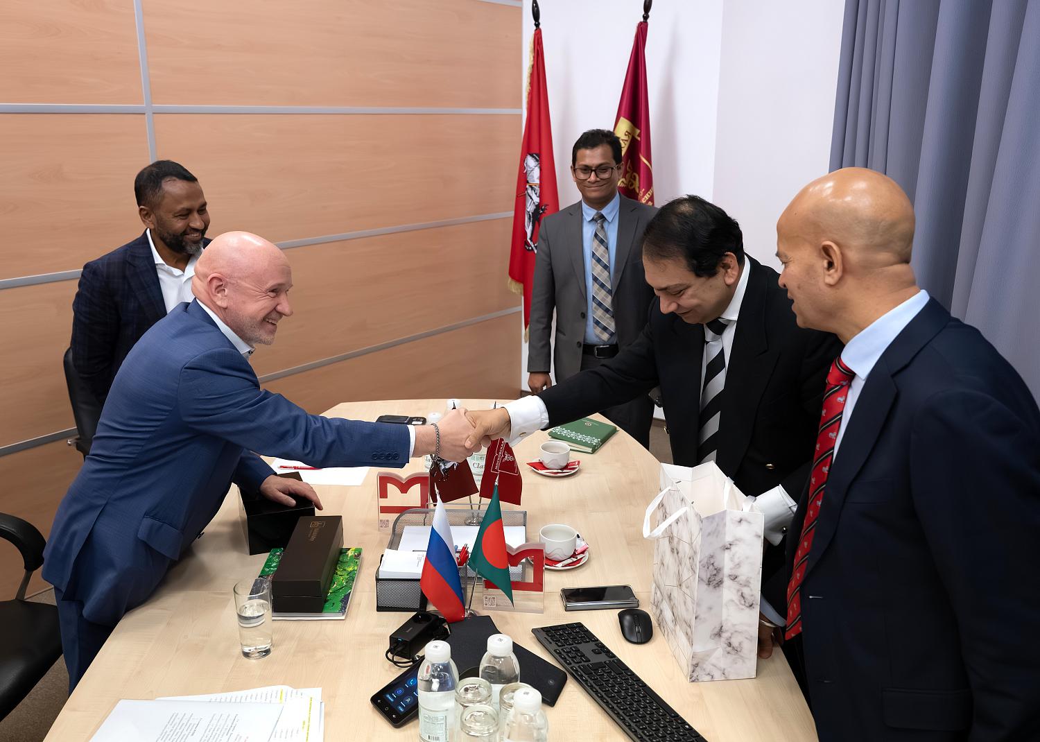 От джинсов до IT: какие отрасли интересны бизнесу Бангладеш и Москвы