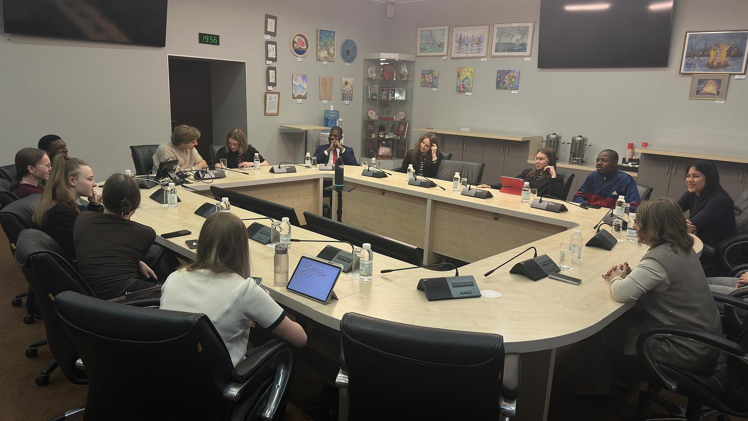 «От первого лица»: истории, за которыми стоят реальные люди и их бизнес