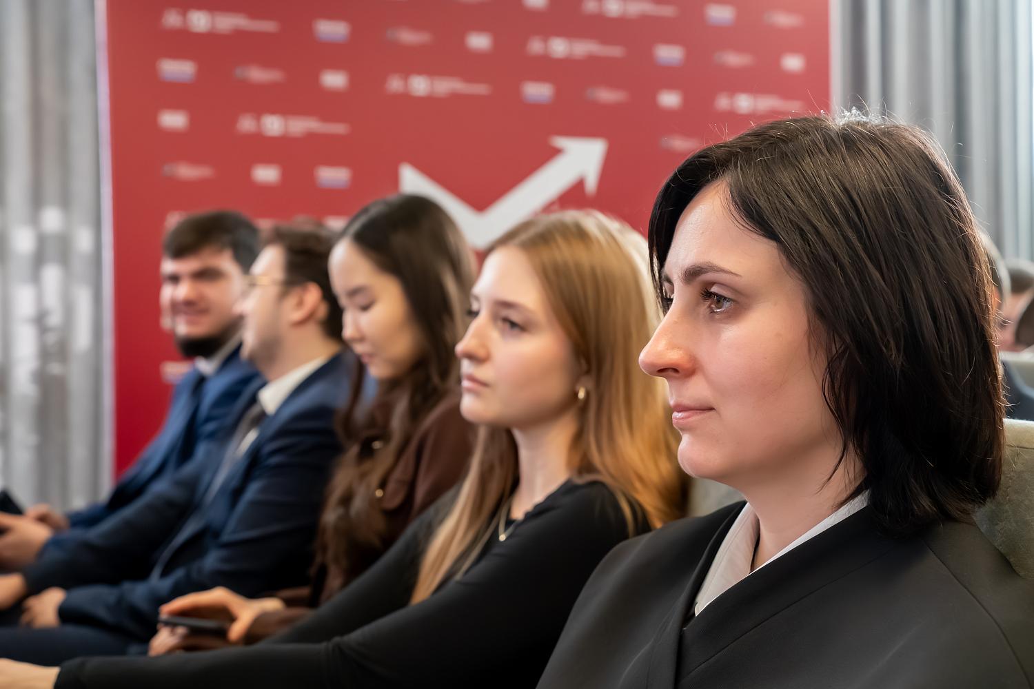 Когда работодатели, вузы и молодёжь садятся за один стол: первые шаги от «мы и они» к «мы вместе»