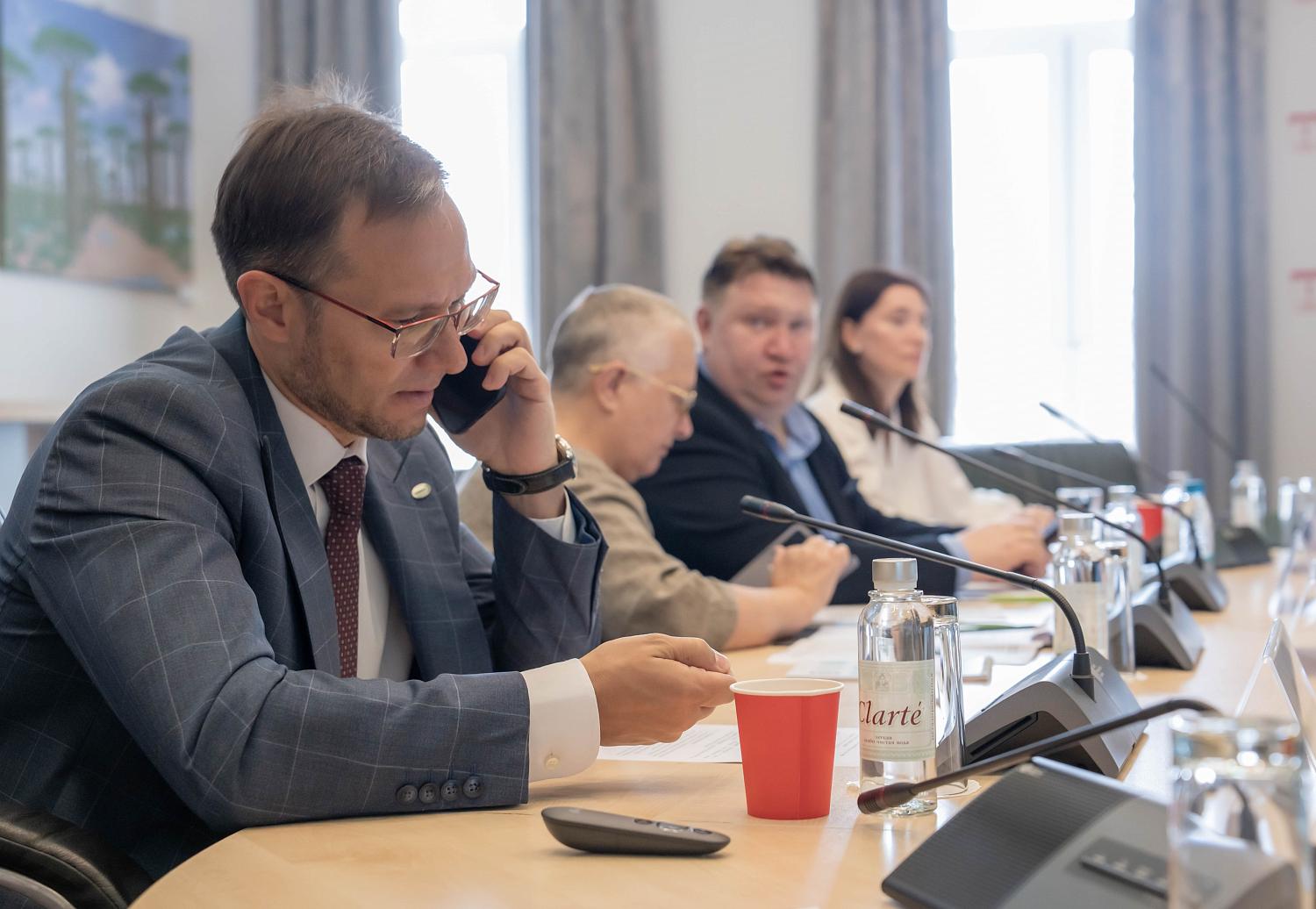 Эксперты медицинской индустрии рассмотрели вопросы внедрения системы «Честный знак» в косметологическом сегменте
