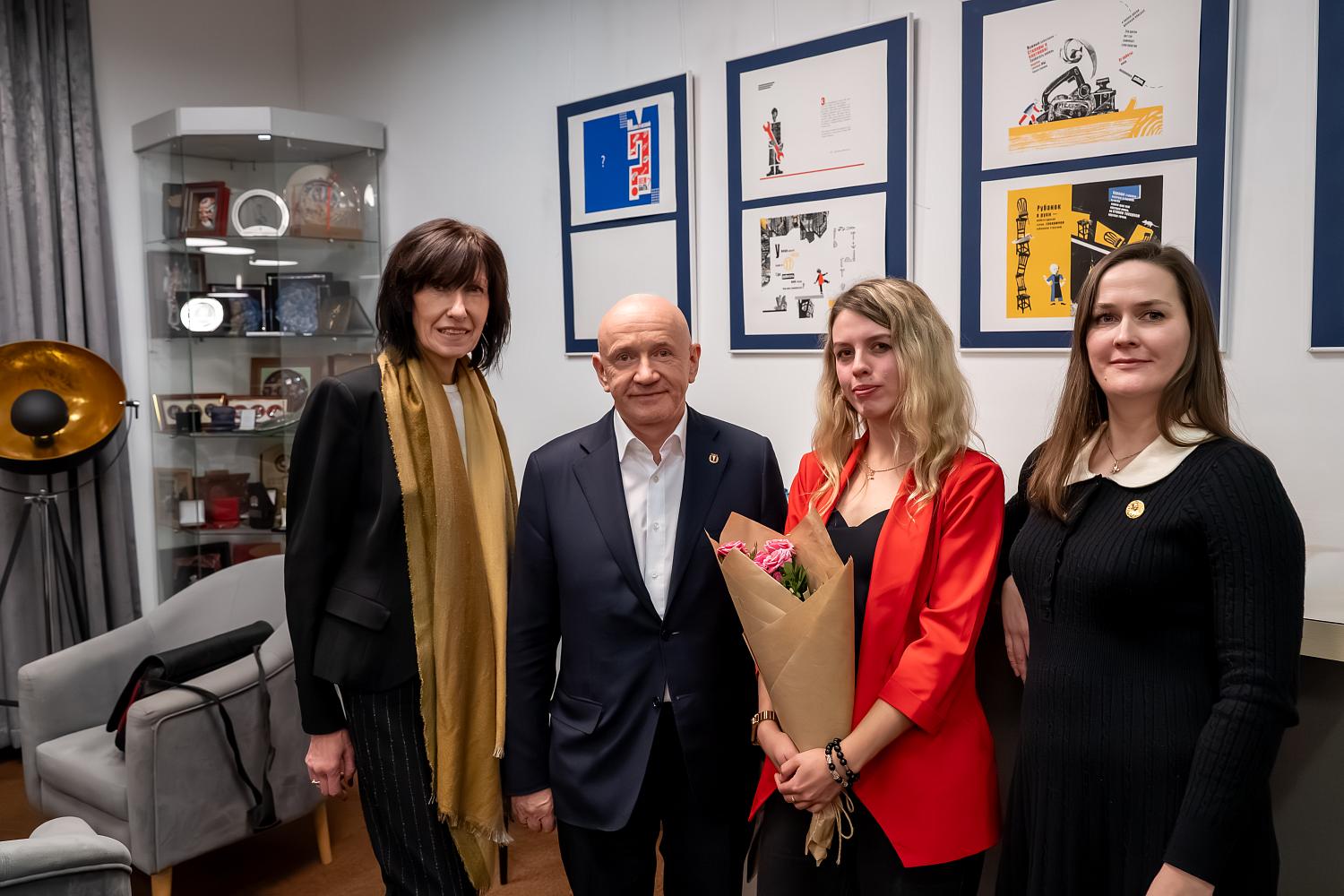 Цветущая сложность и индустриальная поэзия