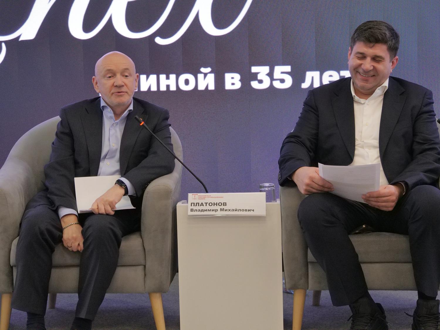 Представители таксомоторной отрасли столицы обсудили свое будущее