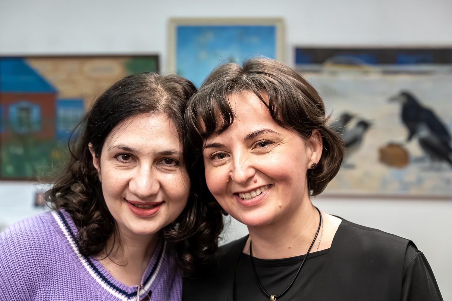 Светлые и тёплые работы художников представлены в залах МТПП