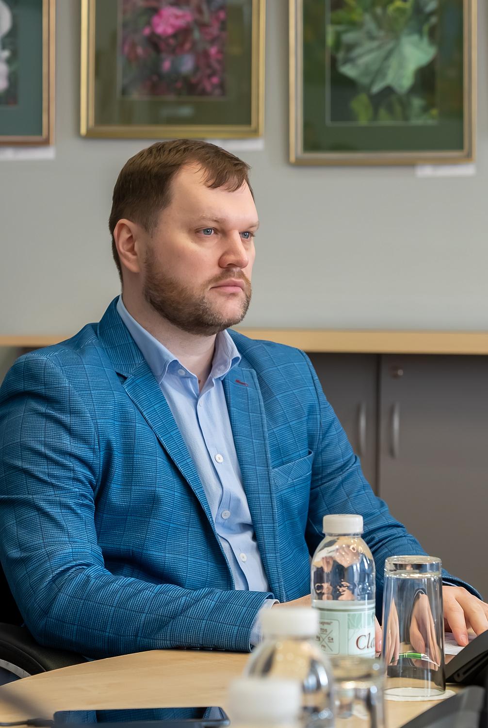 Эксперты обсудили, что мешает развитию пожарно-спасательной отрасли