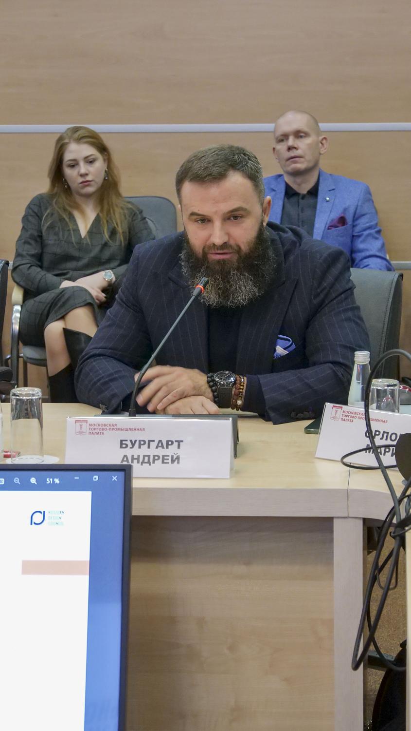 Эксперты обсудили возможности взаимодействия бизнеса, искусства и благотворительности