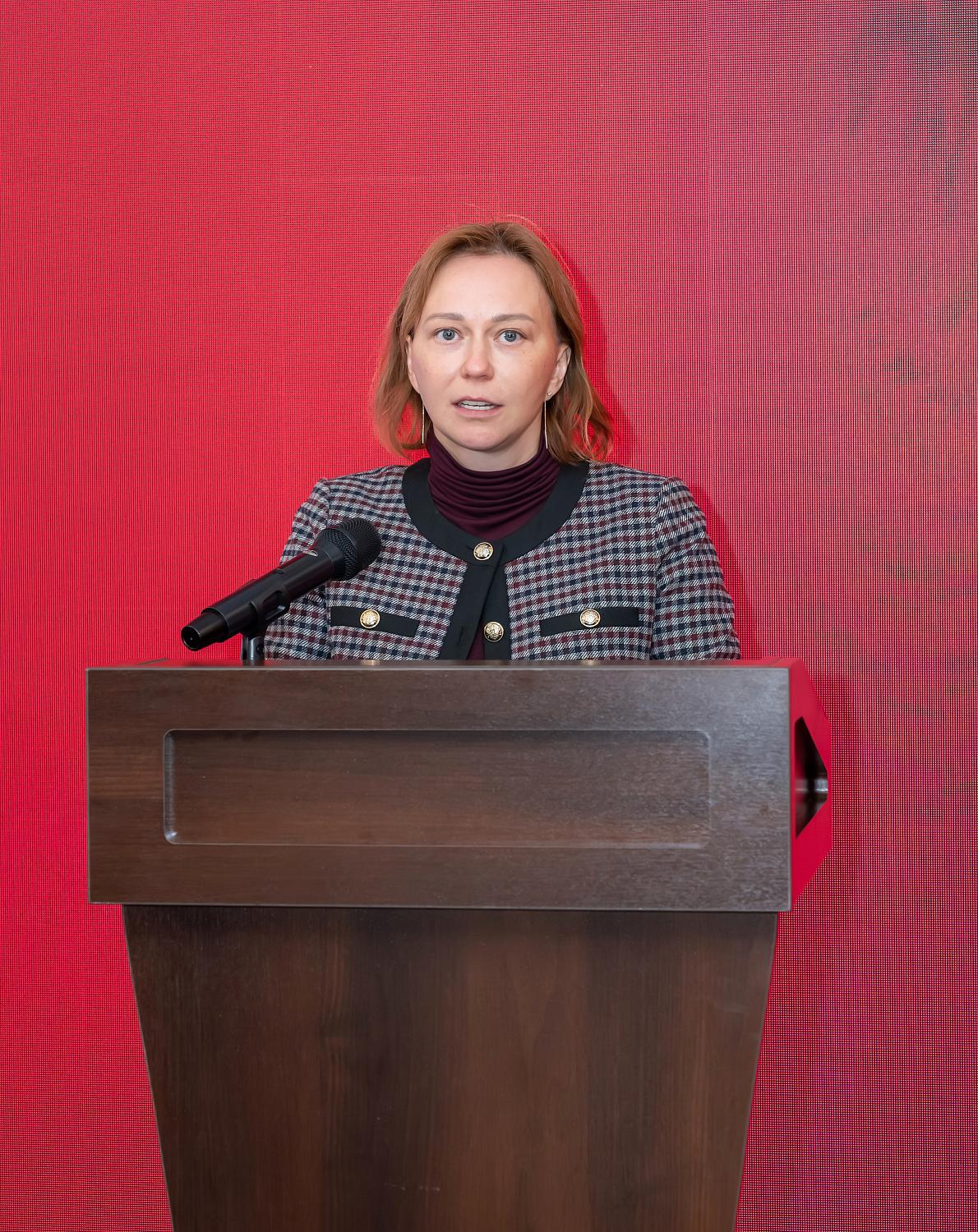 IX Съезд МТПП утвердил отчёт о работе за пять лет, программу деятельности и единогласно избрал Владимира Платонова президентом Палаты на следующие пять лет