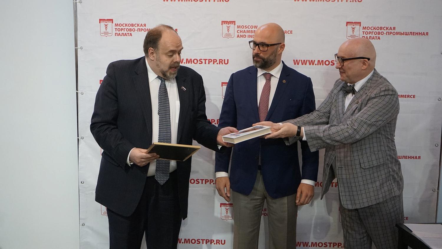 Победители московского этапа конкурса «Золотой Меркурий» были награждены в Центре современного искусства «Винзавод»