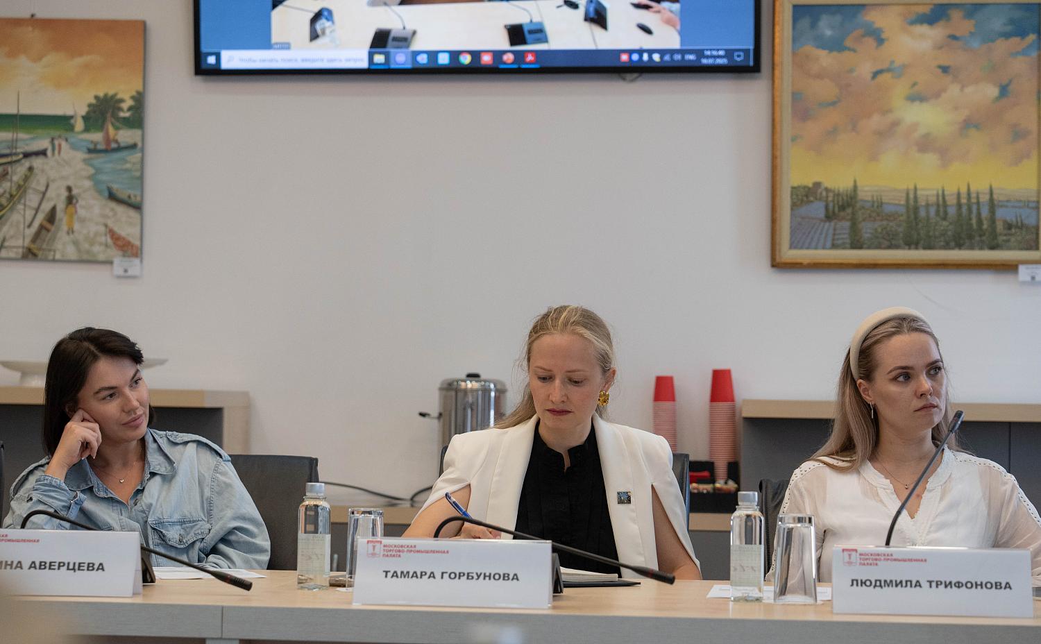 Представители помогающих профессий обсудили особенности своих коммуникаций