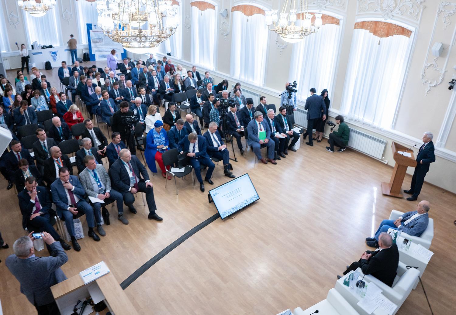 Президент МТПП представил на Форуме ТПП в Казани ряд передовых проектов