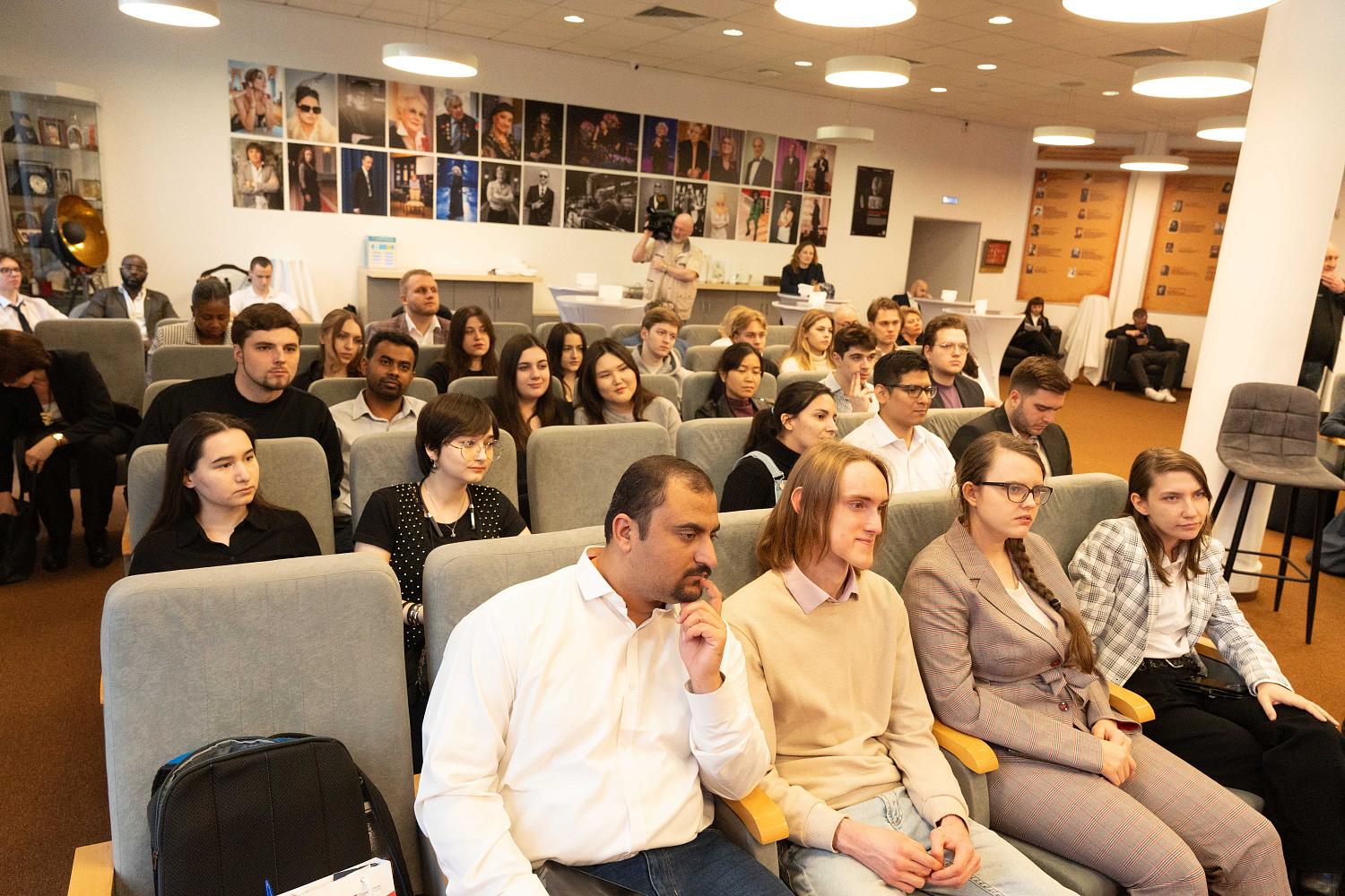 «Начни бизнес с Москвой»: МТПП вручила сертификаты слушателям 2025 года и объявила о запуске студенческого бизнес-клуба