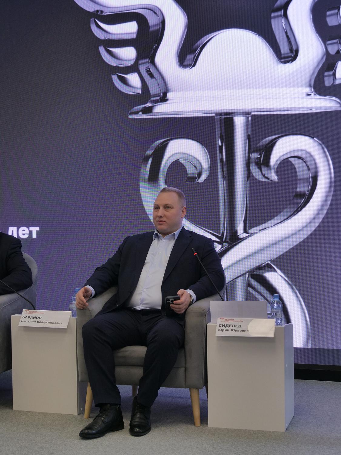 Представители таксомоторной отрасли столицы обсудили свое будущее