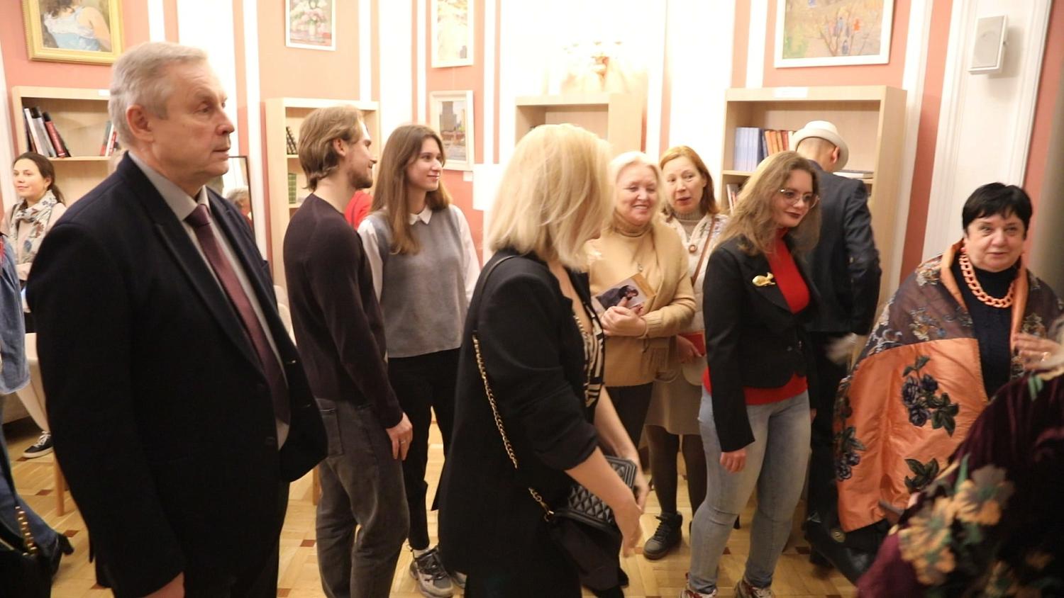 В историческом здании Москвы открыта выставка «Советская женщина»