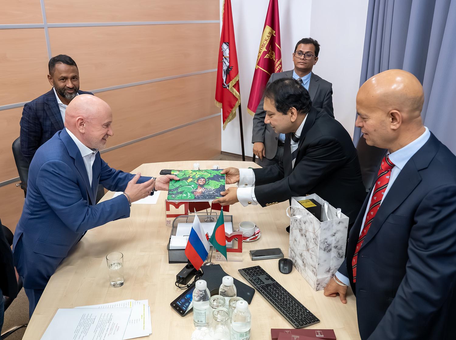 От джинсов до IT: какие отрасли интересны бизнесу Бангладеш и Москвы