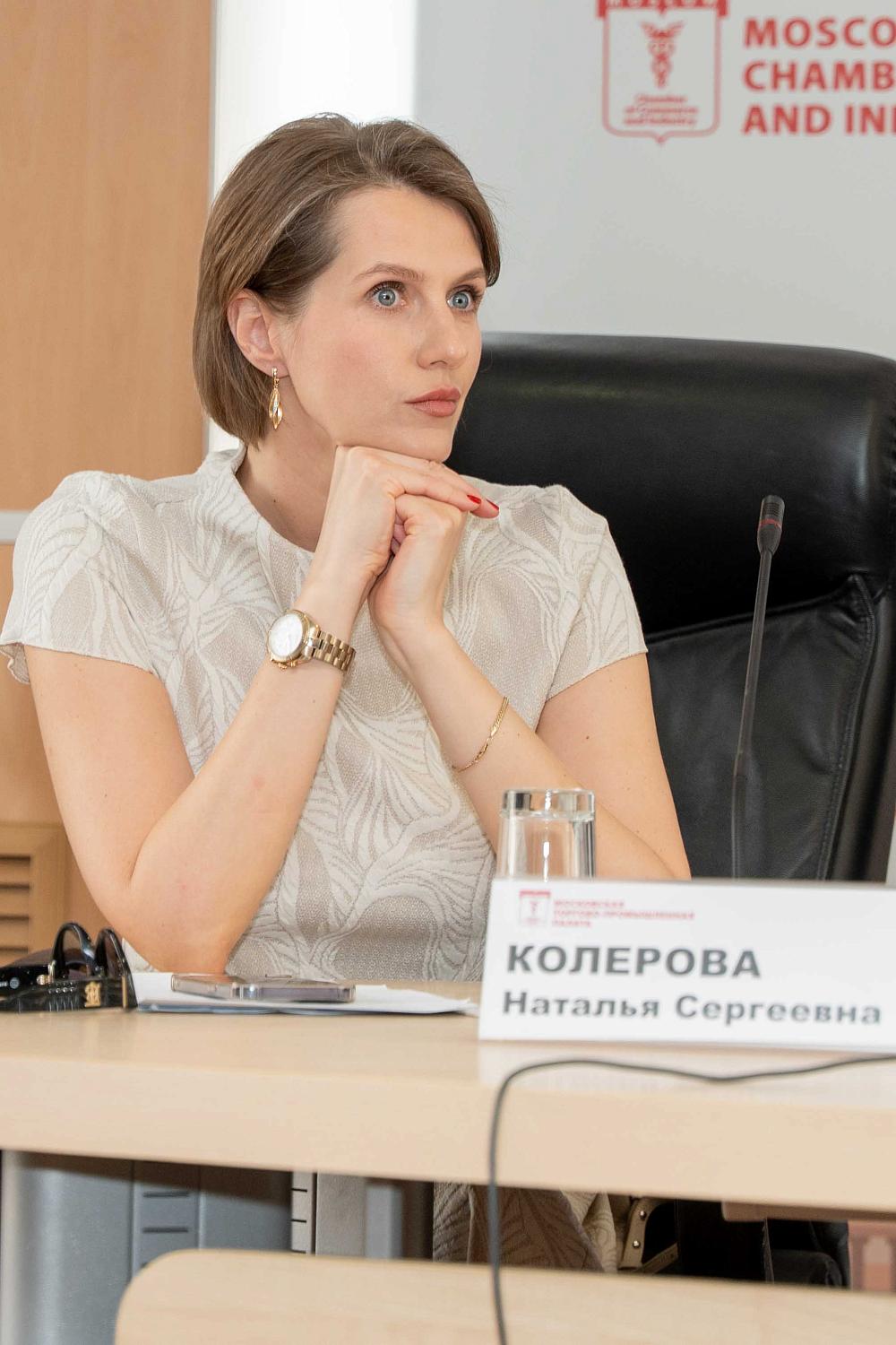 Предпринимателей познакомили с возможностью взыскания долгов на территории других государств