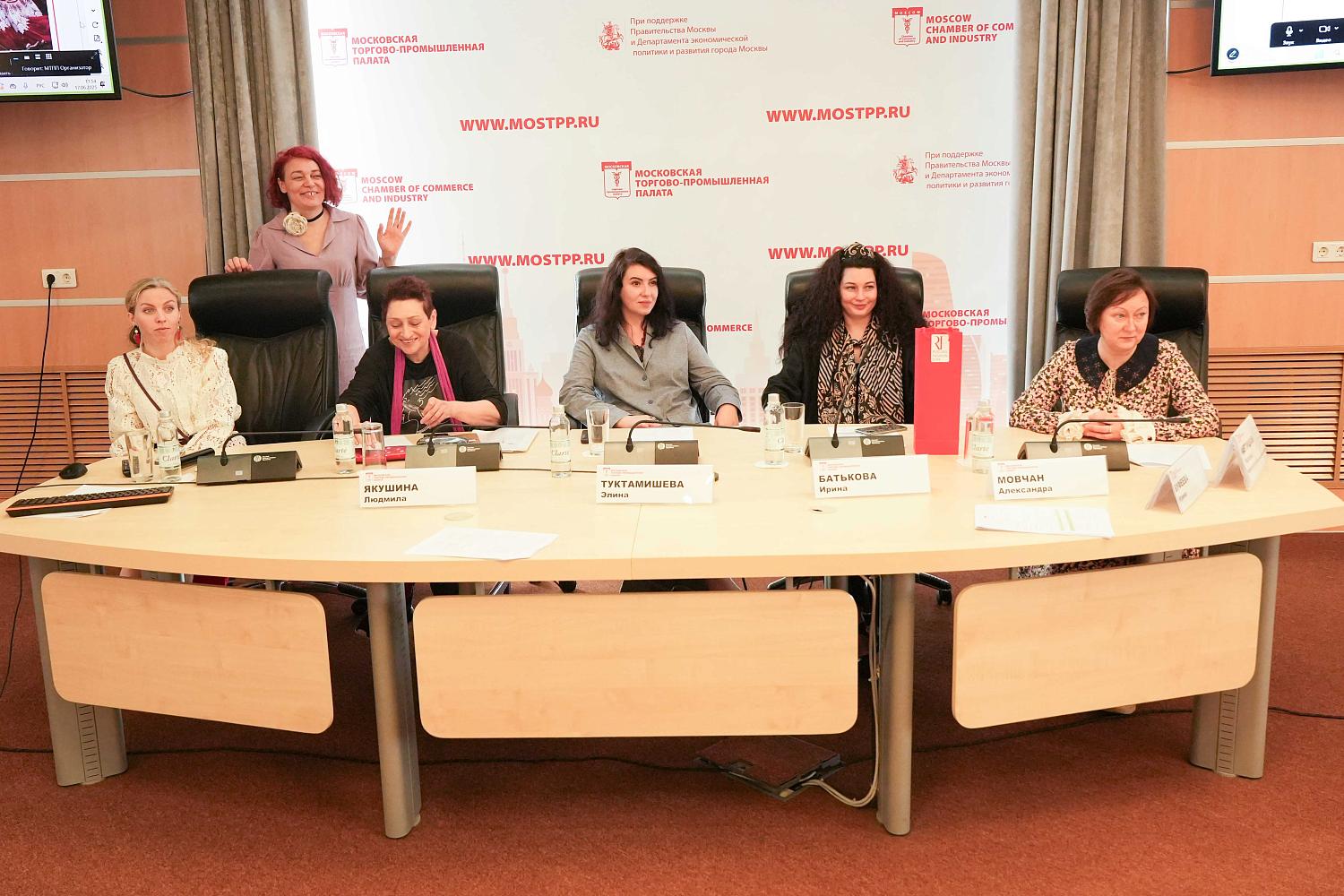 Русская мода: новая жизнь древних традиций