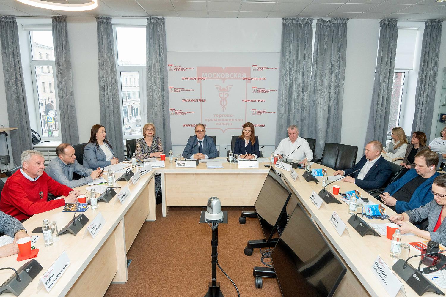 Путешествия на автомобиле и байке по Золотому кольцу должны стать комфортными и безопасными 