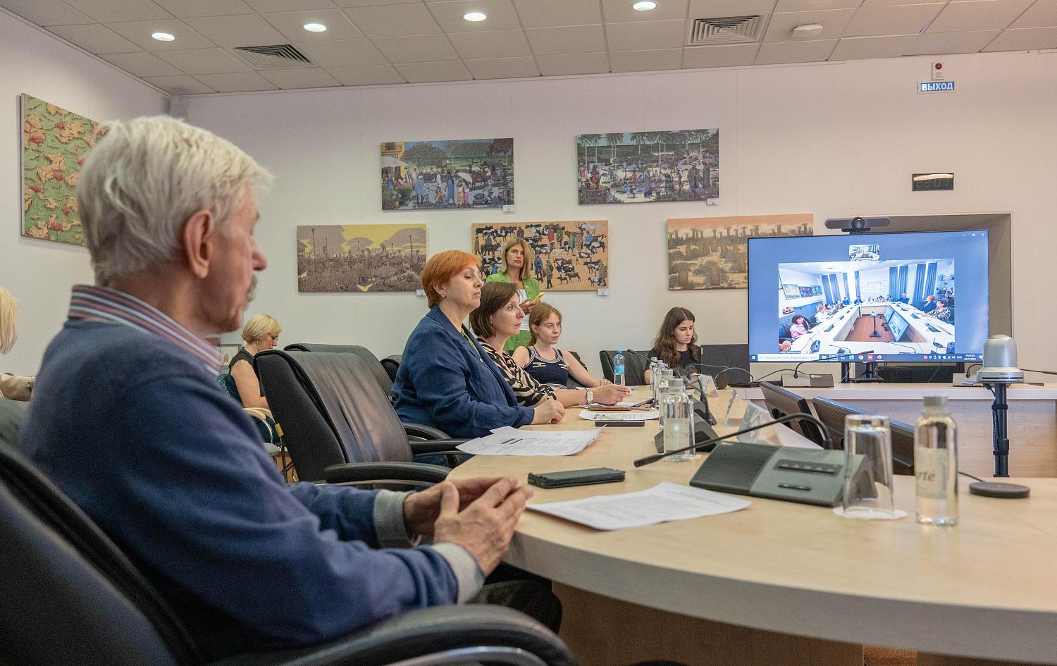 В рамках круглого стола «Здоровые дети – здоровое будущее» состоялась презентация проекта «ГИД по ОВЗ»