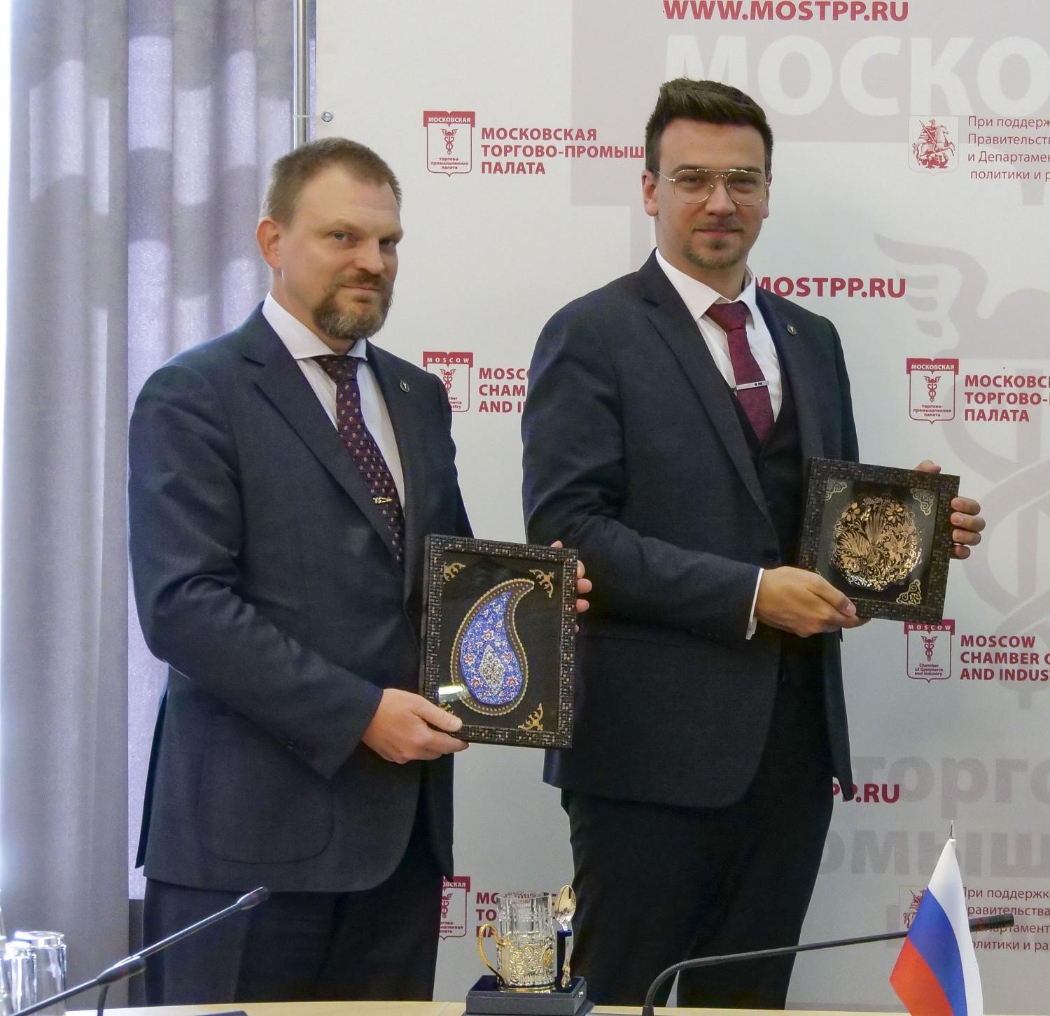 Иранский бизнес готов поставлять в Россию текстиль, обувь и одежду 