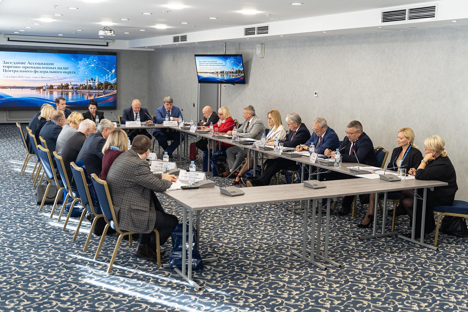Владимир Платонов представил опыт МТПП в развитии международной промышленной кооперации