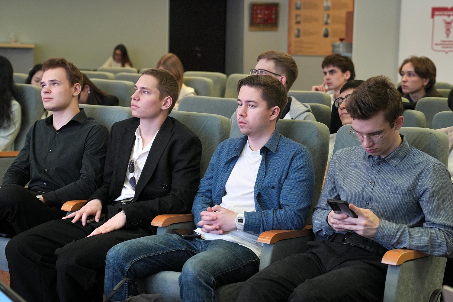 Говори так, чтобы тебя слушали: разбор коммуникаций от бизнес-ангела