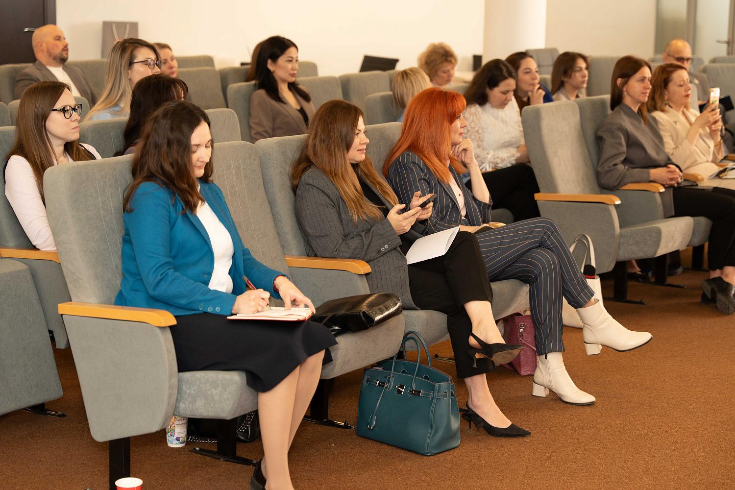 «Договориться нельзя судится» - где ставят запятую медиаторы и адвокаты?